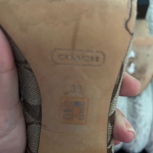 Coach Tan and Brown Women's Heels - Picture 6 of 7